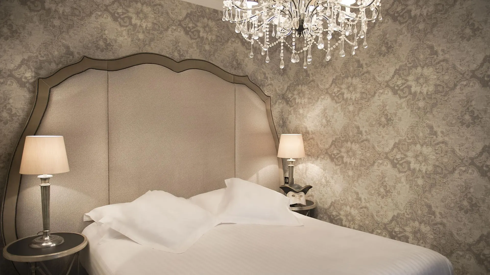 Hotel Glamour 3*