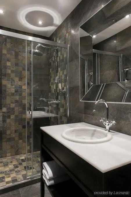 Glamour Hotel Paris
